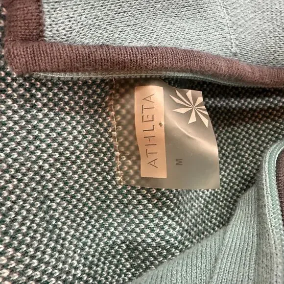 Athleta 1/3 Zip Mock Neck Pullover Sweater Size Medium - Picture 3 of 8